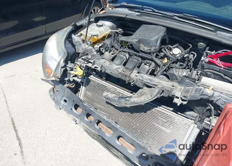 2014 Ford Focus Se z USA, uszkodzony, nr VIN 1FADP3F27EL183707